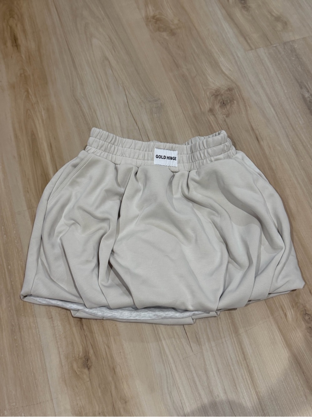 Gold Hinge Cream Bubble Skirt